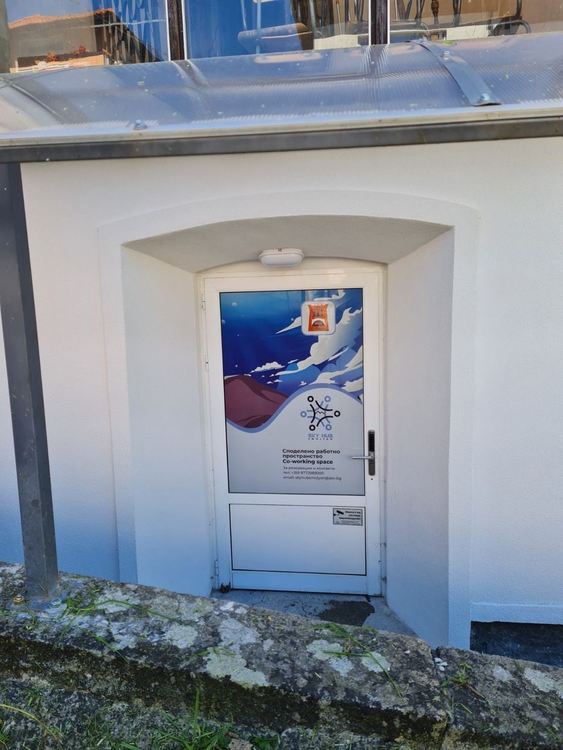 Споделеното пространство за работа на ІТ специалисти вече има своите първи посетители