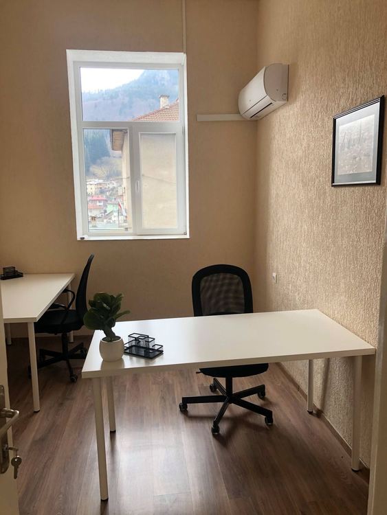 Споделеното пространство за работа на ІТ специалисти вече има своите първи посетители