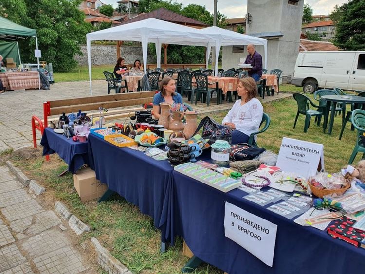 Откриха "Произведено в Брягово" в деня на събора