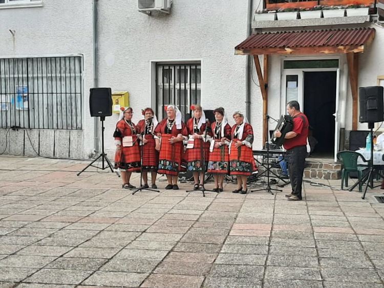 Откриха "Произведено в Брягово" в деня на събора