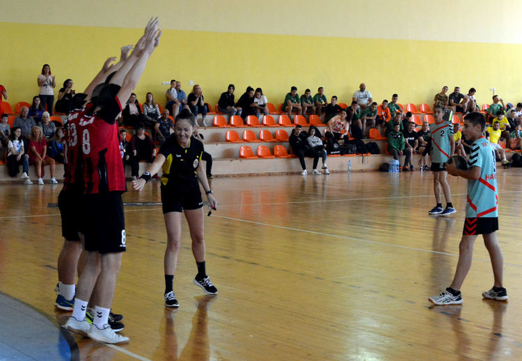 Две четвърти места за хандбалистите на Хасково