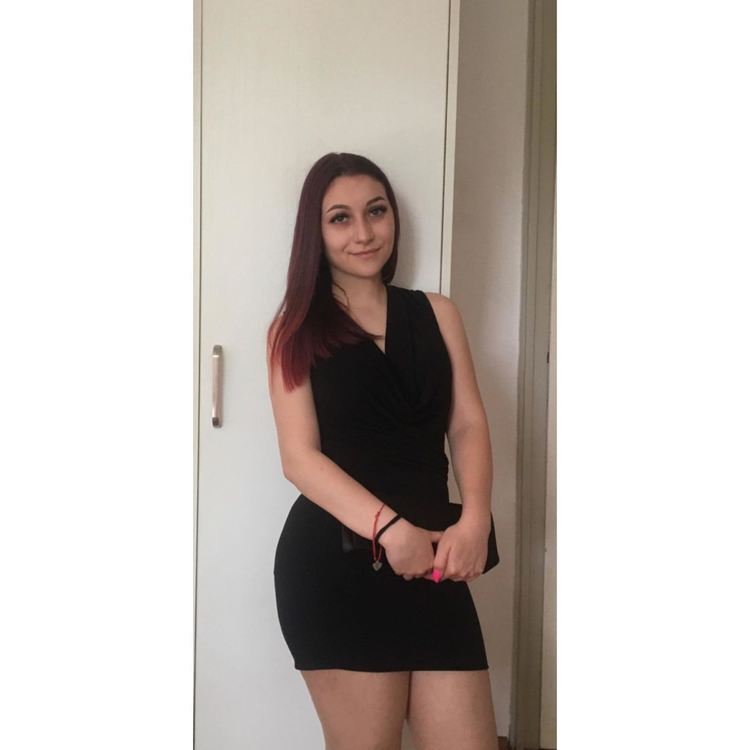 Трима възпитаници на Езиковата с призови места в национални литературни конкурси.