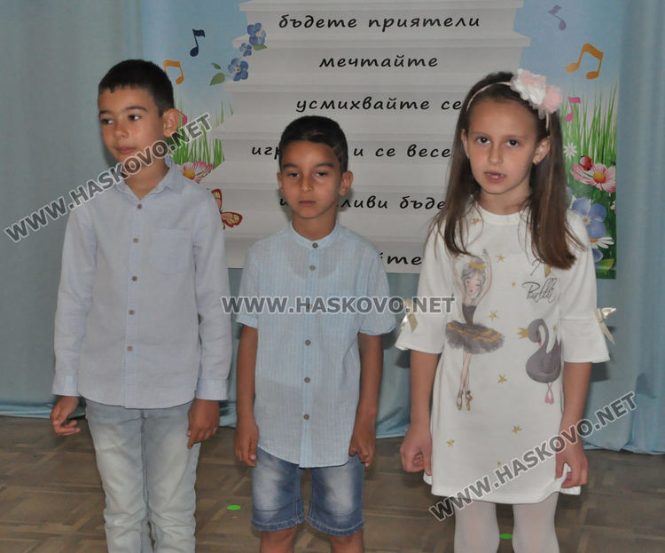 Тържествено отбелязаха 70-годишнина на детска градина „Зорница“