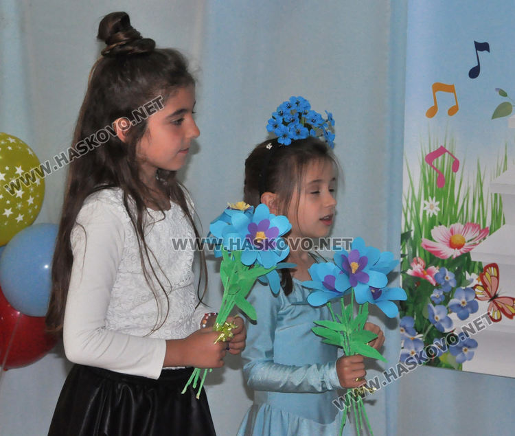 Тържествено отбелязаха 70-годишнина на детска градина „Зорница“