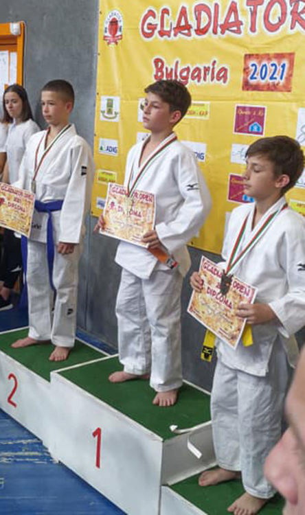 19 медала за джудистите на Хасково от турнира „Гладиатор“