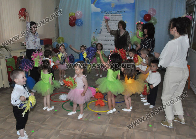 Тържествено отбелязаха 70-годишнина на детска градина „Зорница“