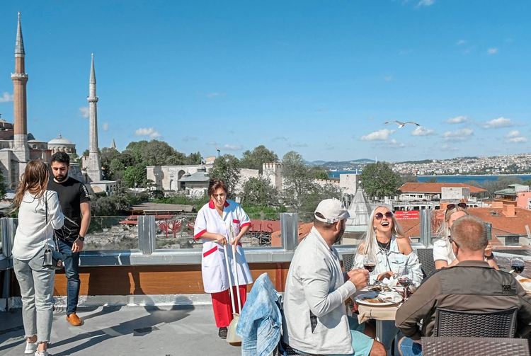 Частично се облекчават антиковидните мерки в Турция