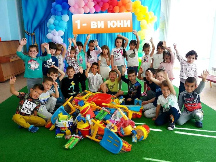 Детските градини в Димитровград с подаръци за 1 юни