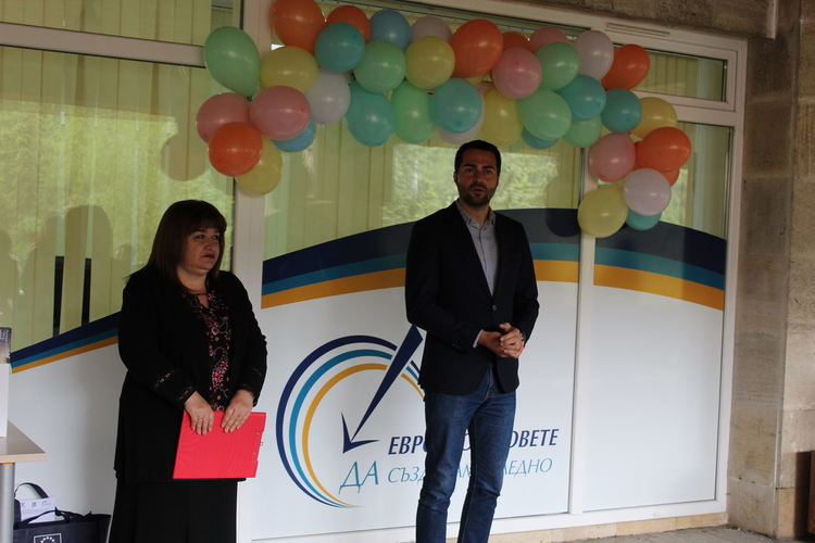 4-годишен участник във фотоконкурса "Европейският съюз в моята община"