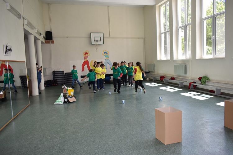 Четвъртокласници се учеха как да опазват околната среда (снимки)