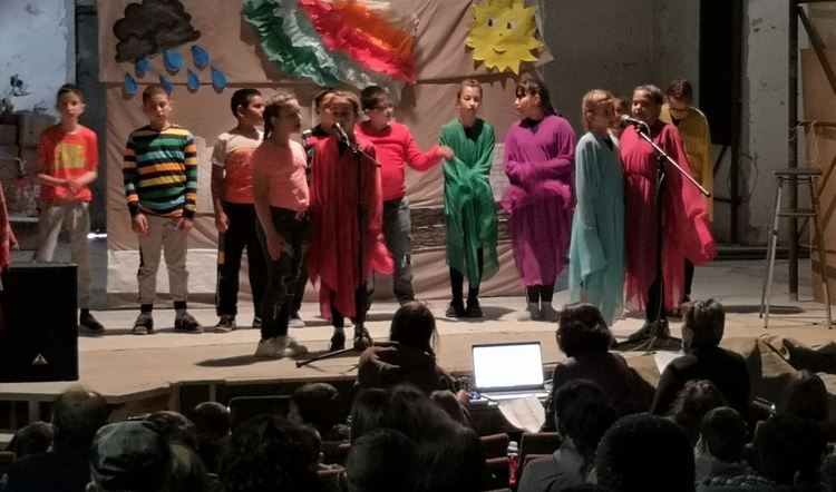 Благородно! Майки на болни деца от Смилян, отделиха от даренията си за трансплантацията на Денис