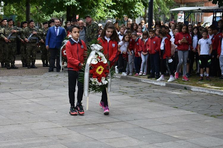 Асеновград се поклони пред делото на Христо Ботев и загиналите за свободата (снимки)