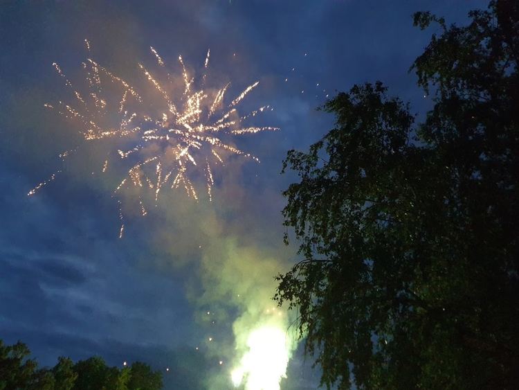 Тържествена заря-проверка събра стотици граждани на площада в Първомай