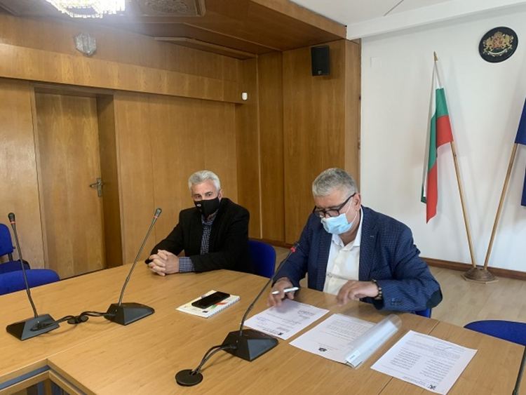 Как да се повиши интереса към ваксинирането дискутираха на работна среща в областна администрация