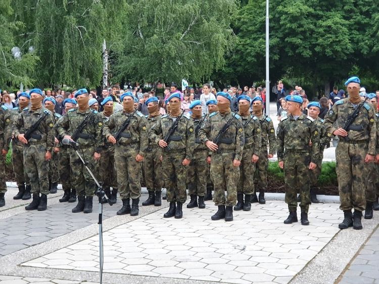 Тържествена заря-проверка събра стотици граждани на площада в Първомай