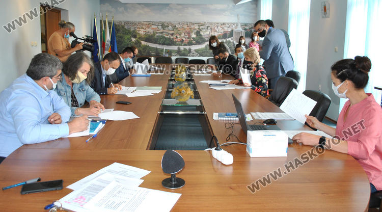 Партиите не се разбраха за състава на СИК в община Хасково за изборите на 11 юли