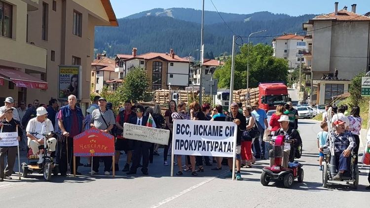 Чепеларци се вдигат на протест в защита  на съда в града