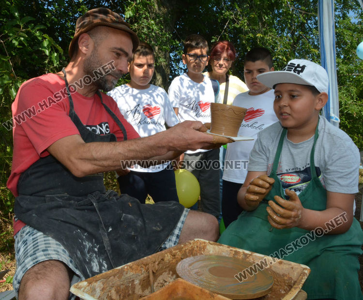 За девети път „Здравей, лято!“ посрещна стотици деца