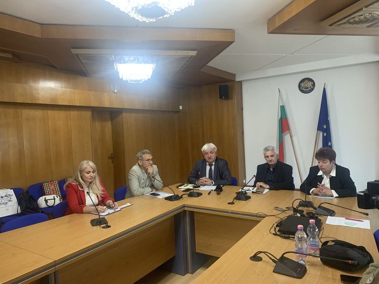 В община Смолян се търсят над 100 преброители 