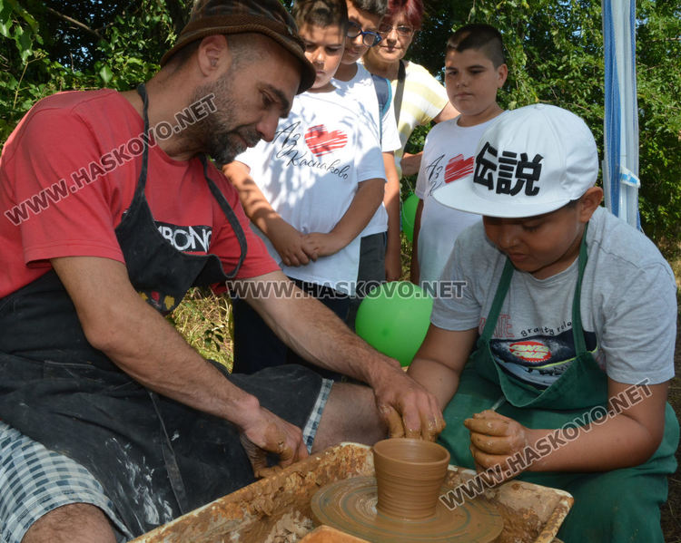 За девети път „Здравей, лято!“ посрещна стотици деца