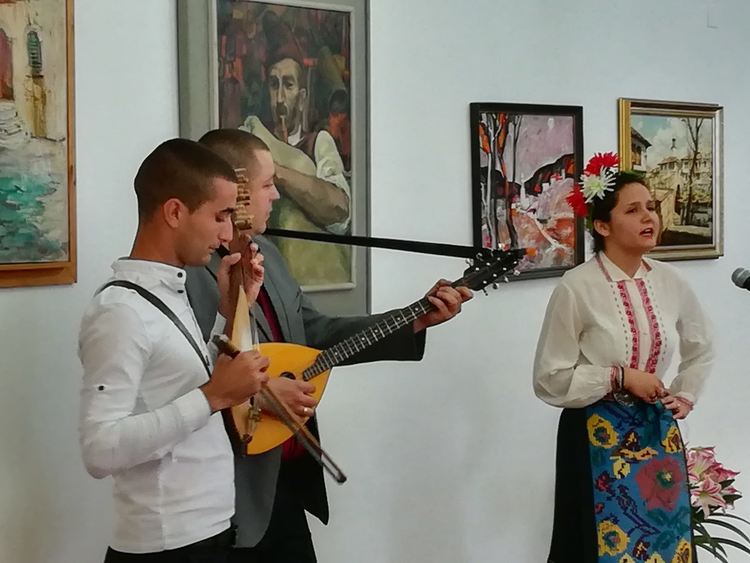 Стотици участници събра Националният конкурс "Широка лъка пее, свири и танцува"