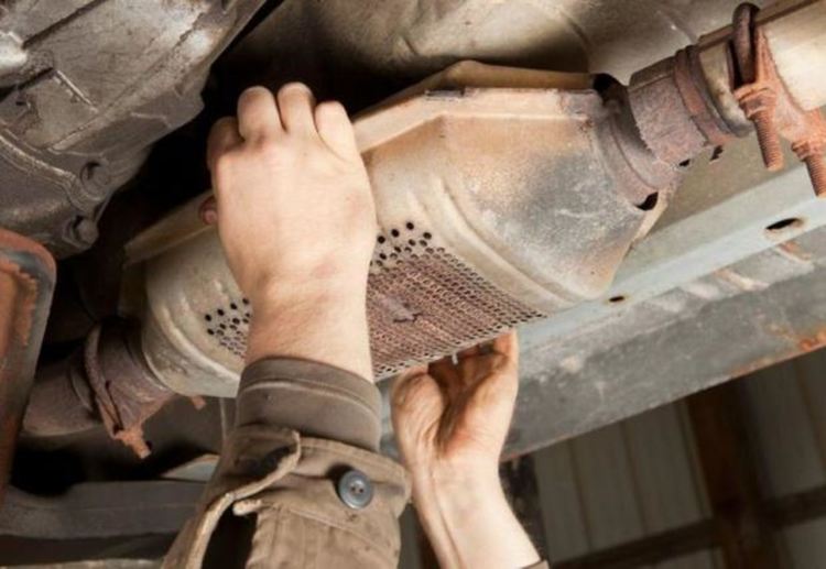 Хванаха крадците на катализатори, които вилняха дни наред в Смолян