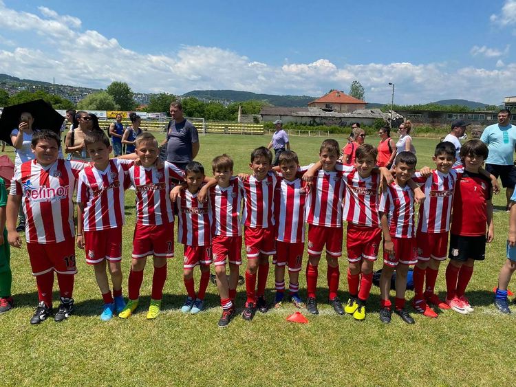 Младите футболисти на „Хасково“ с купа за трето място от турнир в Кърджали