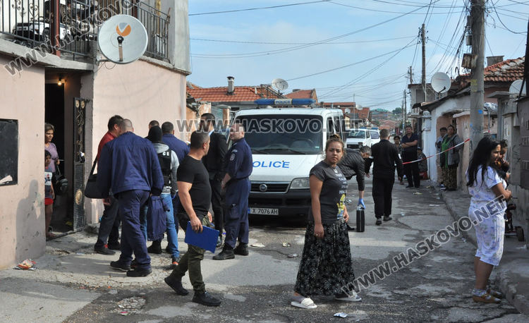 Полицейска акция в „Република“, арестувана е жена