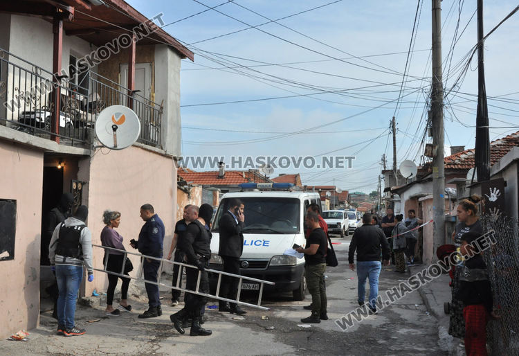 Полицейска акция в „Република“, арестувана е жена