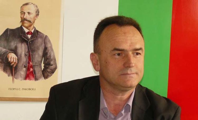 Активисти на "Атака" в Перник влязоха в листите на "Възраждане"