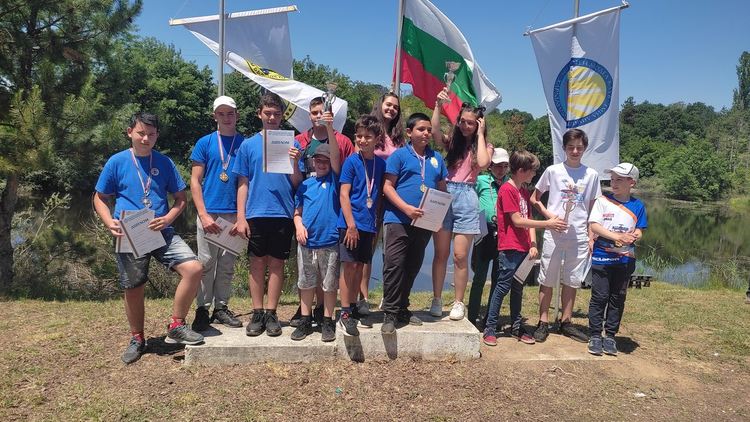 Куп медали за димитровградските деца от Националните ученически състезания по корабомоделизъм