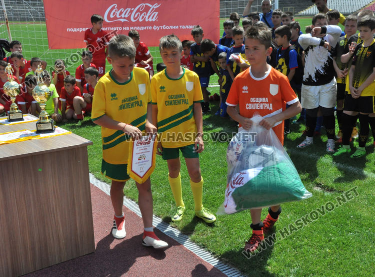 ФК „Харманли 04“ спечели купата в турнира „Децата и футболът“ 
