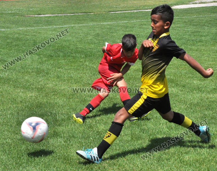 ФК „Харманли 04“ спечели купата в турнира „Децата и футболът“ 