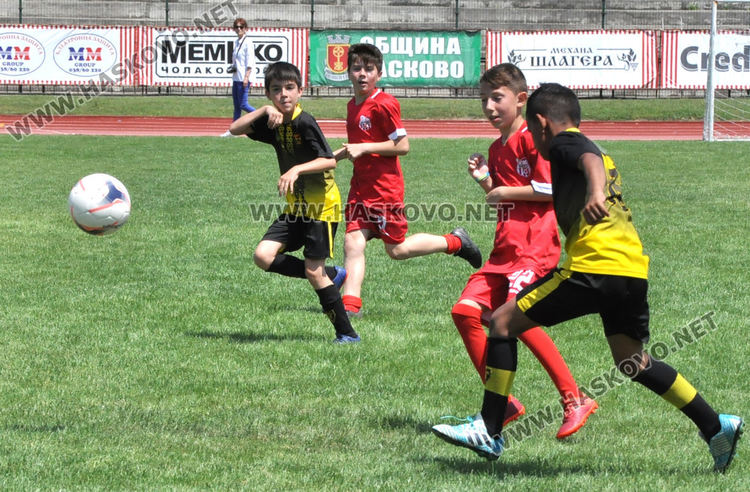 ФК „Харманли 04“ спечели купата в турнира „Децата и футболът“ 