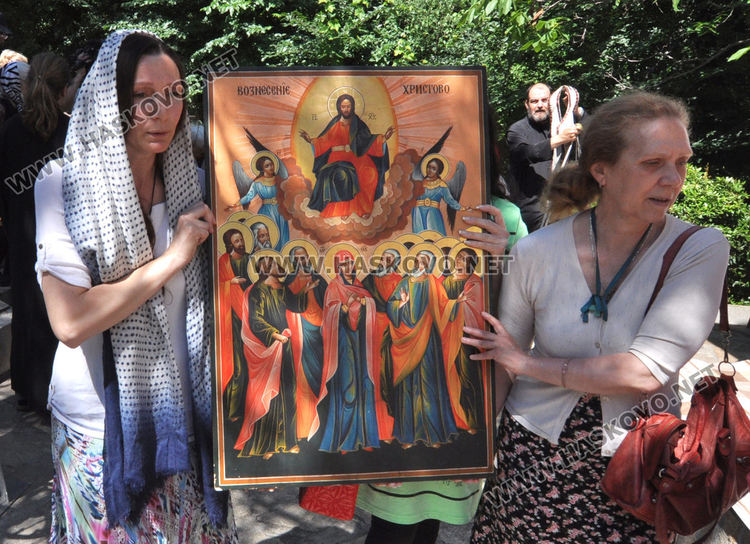 Шествие занесе иконата Възнесение Господне до параклиса на Ямача