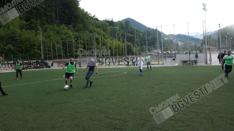 Благотворителен мач събра 1560 лева за лечението на Денис от Мадан