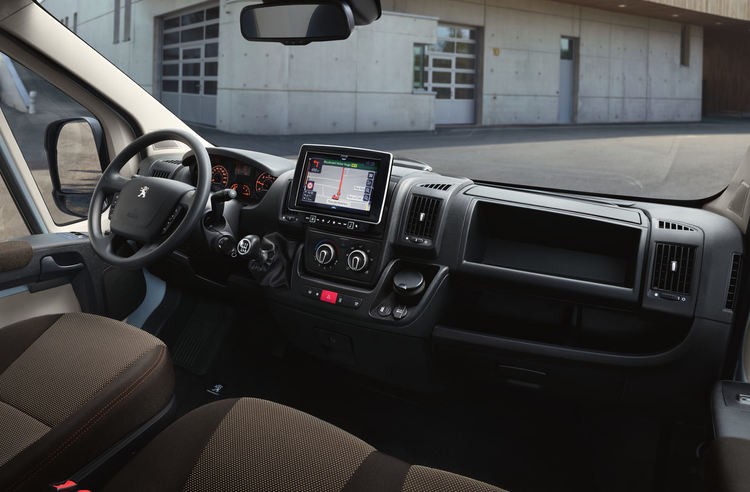 Гамата лекотоварни автомобили на PEUGEOT на Truck Expo 2021 