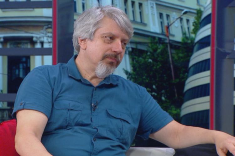 Проф. Витанов: За пръв път от година COVID картата на България е зелена