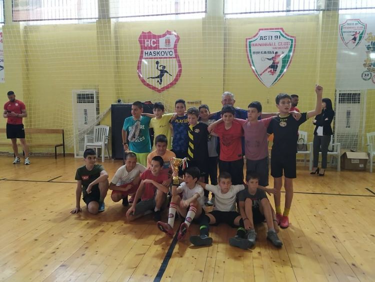 ОУ „Климент Охридски“ с купа от ученическата Шампионска лига по футбол 