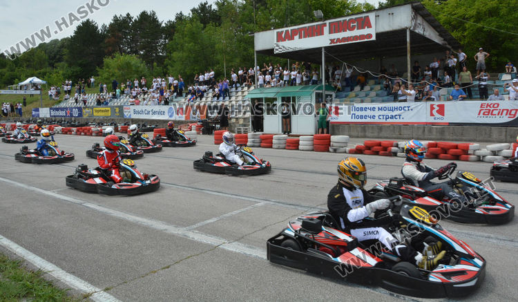 Стартира 24-часово състезание на картинг пистата в Хасково с участие на звезди