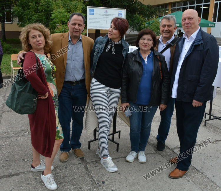 Среща на поколенията в Езиковата гимназия в Хасково