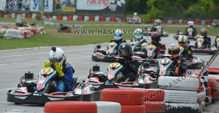 Стартира 24-часово състезание на картинг пистата в Хасково с участие на звезди