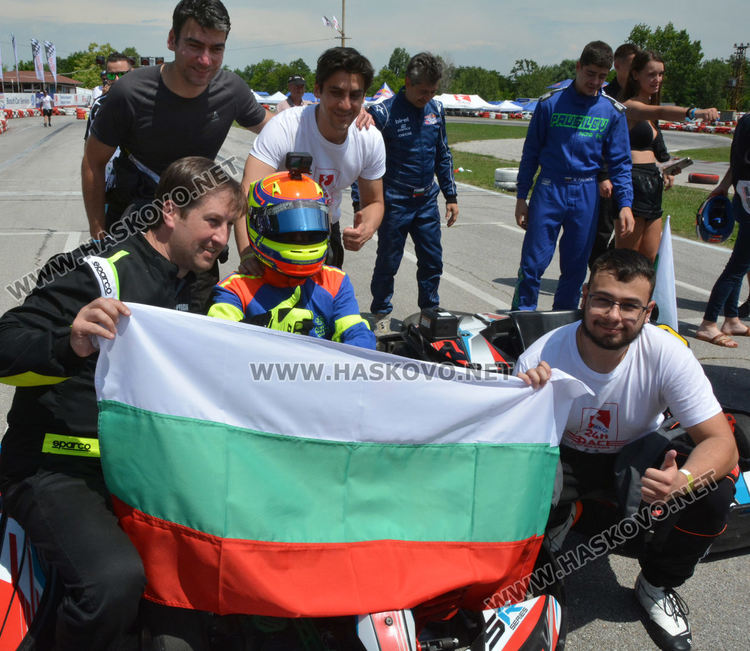 Отбори от Франция и Швейцария са шампиони в състезанието по картинг в Хасково