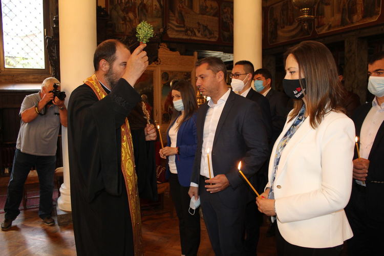 ГЕРБ-СДС откри кампанията си в Хасково с водосвет 