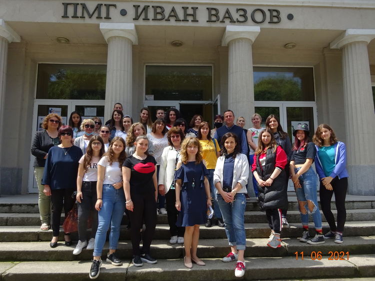 ПМГ Иван Вазов бе домакин на обменна визита по Националната програма “Иновации в действие”