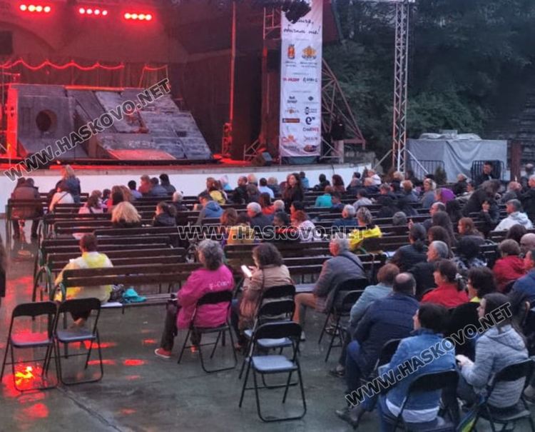 Хасково отново приветства фестивала „Театър, обичам те!“