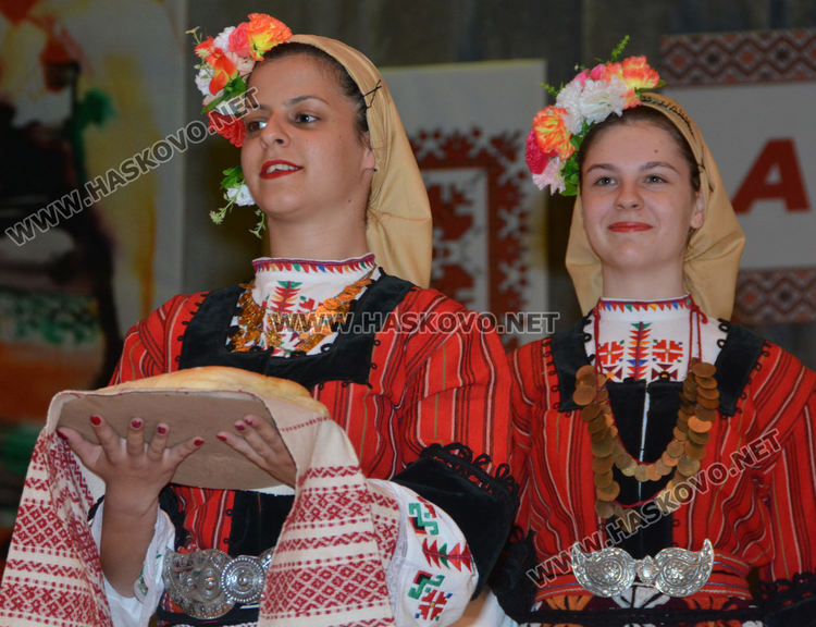 Хасковският ансамбъл „Китна Тракия“ отбеляза 60 г. с концерт