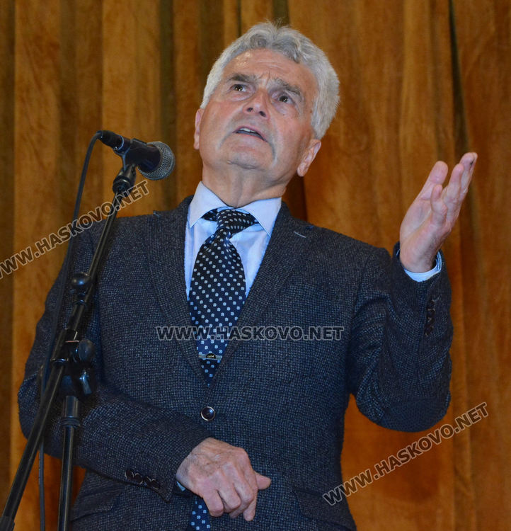 Кирил Сарджев