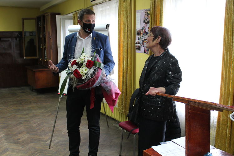 Подаръци и изненади за Диди Ганева за 70-годишнината й