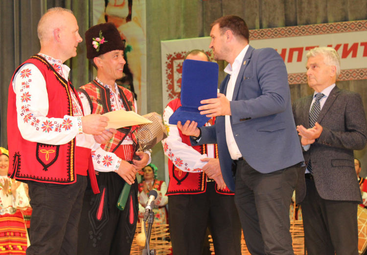 Хасковският ансамбъл „Китна Тракия“ отбеляза 60 г. с концерт